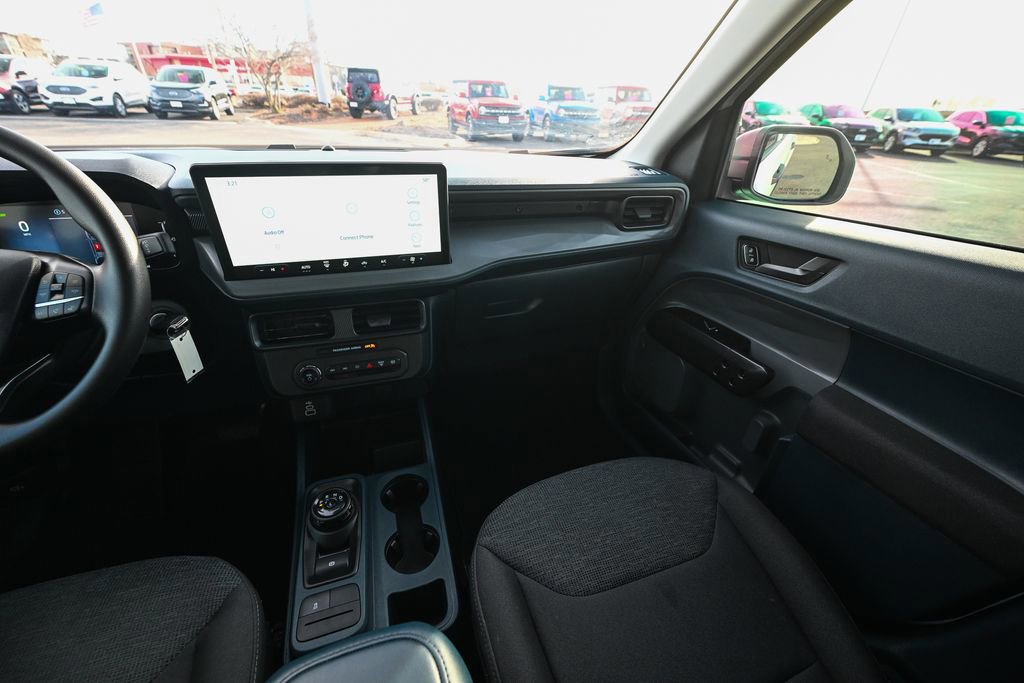 Certified 2025 Ford Maverick XL image 36