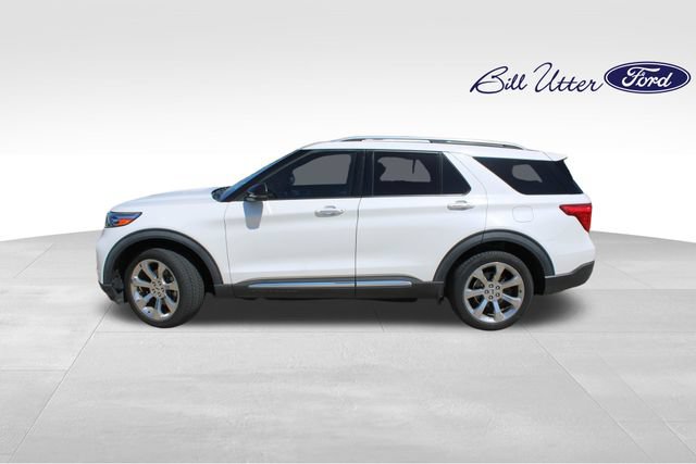 Certified 2020 Ford Explorer Platinum w/ Premium Technology Package AWD/4WD image 8