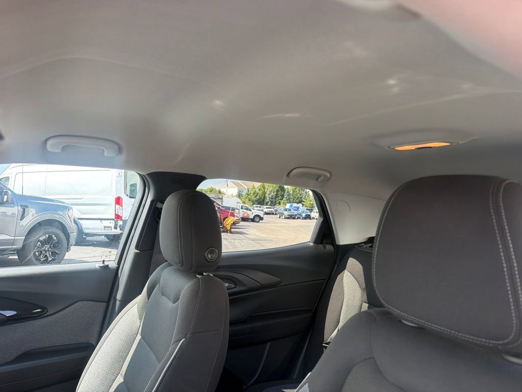 Used 2021 Chevrolet TrailBlazer LS FWD image 29