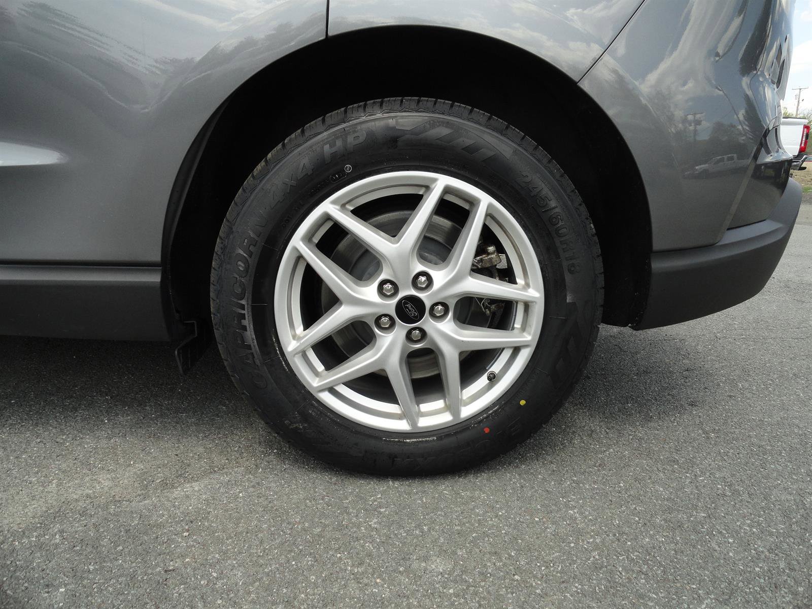 Certified 2024 Ford Edge SEL AWD/4WD image 9