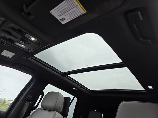 Used 2021 GMC Yukon SLT w/ SLT Premium Package RWD image 22