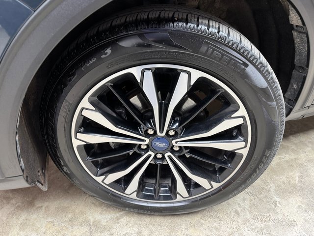 Certified 2022 Ford Escape SE w/ SE Sport Appearance Package image 29