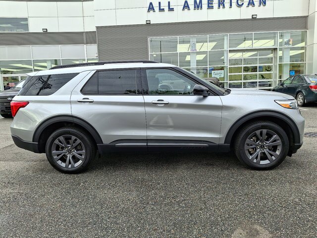 Certified 2023 Ford Explorer XLT w/ Equipment Group 202A AWD/4WD image 17