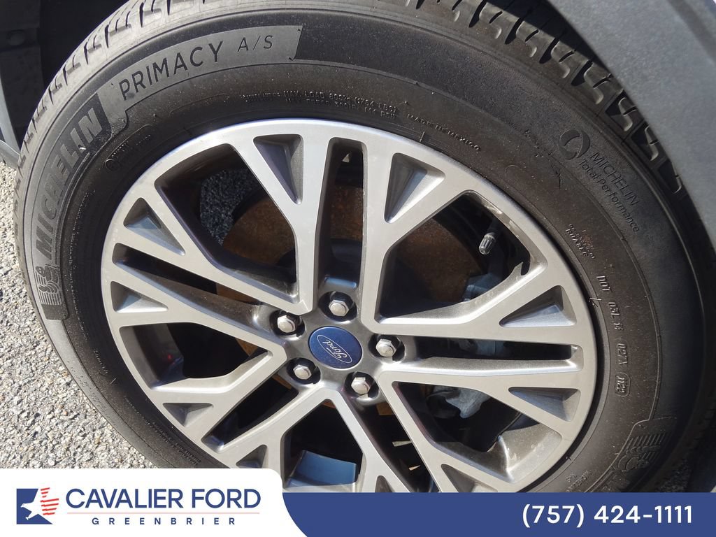 Certified 2022 Ford Escape SEL w/ Technology Package AWD/4WD image 17