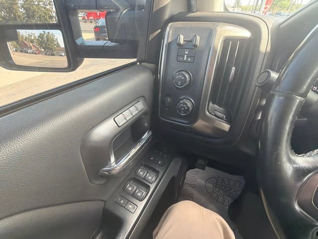 Used 2019 Chevrolet Silverado 2500 LTZ w/ Midnight Edition AWD/4WD image 26