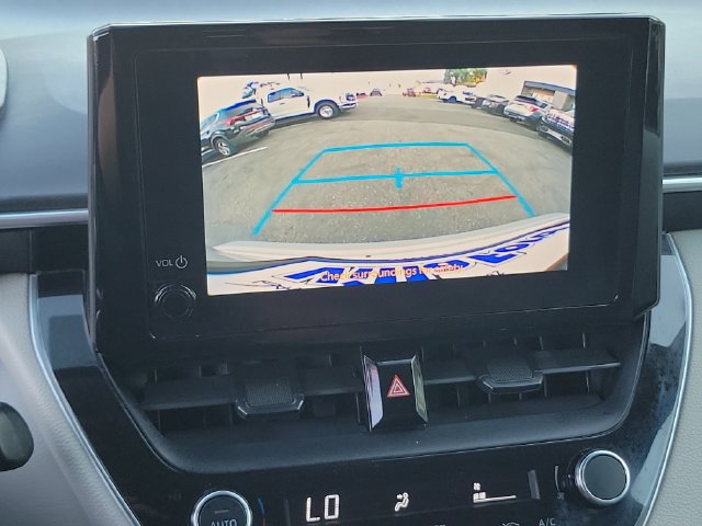 Used 2023 Toyota Corolla LE FWD image 11