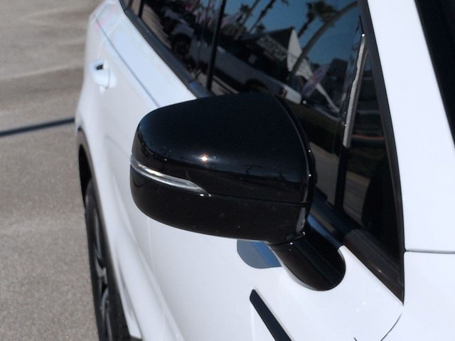 Used 2023 Kia Sorento S w/ Panoramic Sunroof Package FWD image 12