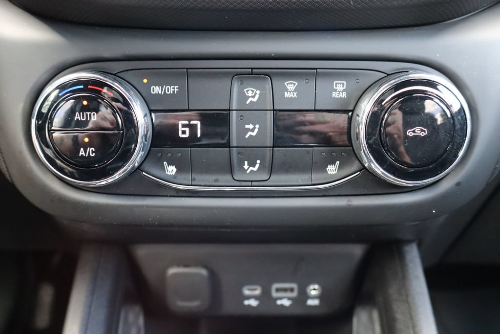 Used 2021 Chevrolet TrailBlazer RS w/ Convenience Package FWD image 9