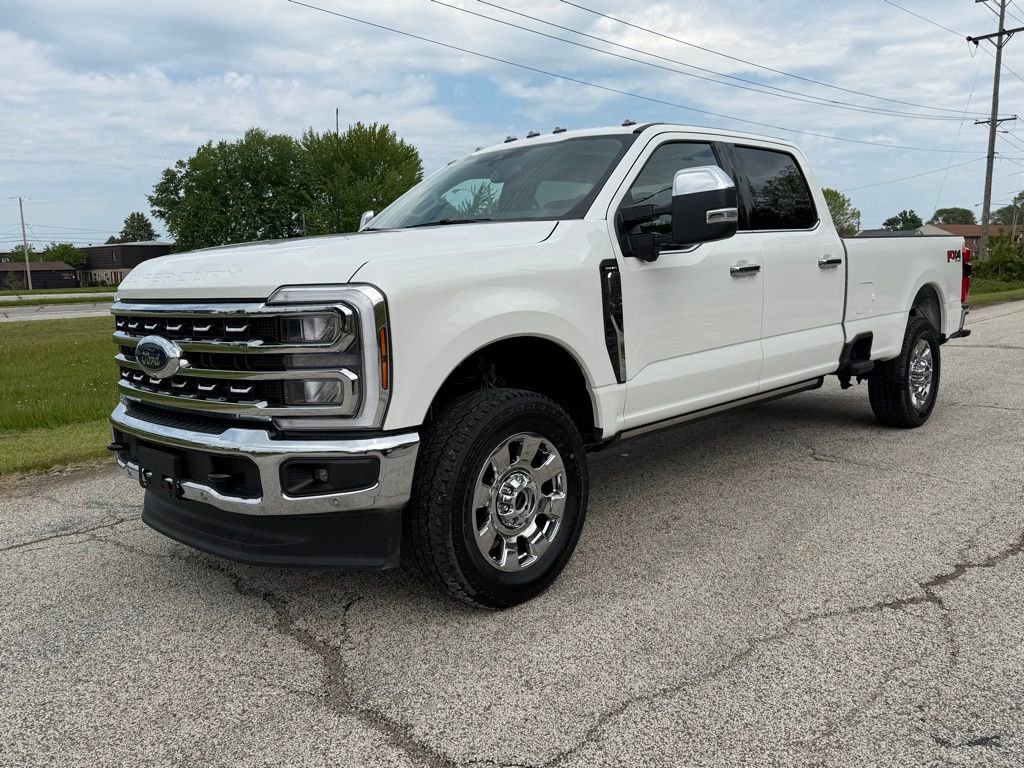 Certified 2025 Ford F350 Lariat w/ Lariat Ultimate Package AWD/4WD image 4