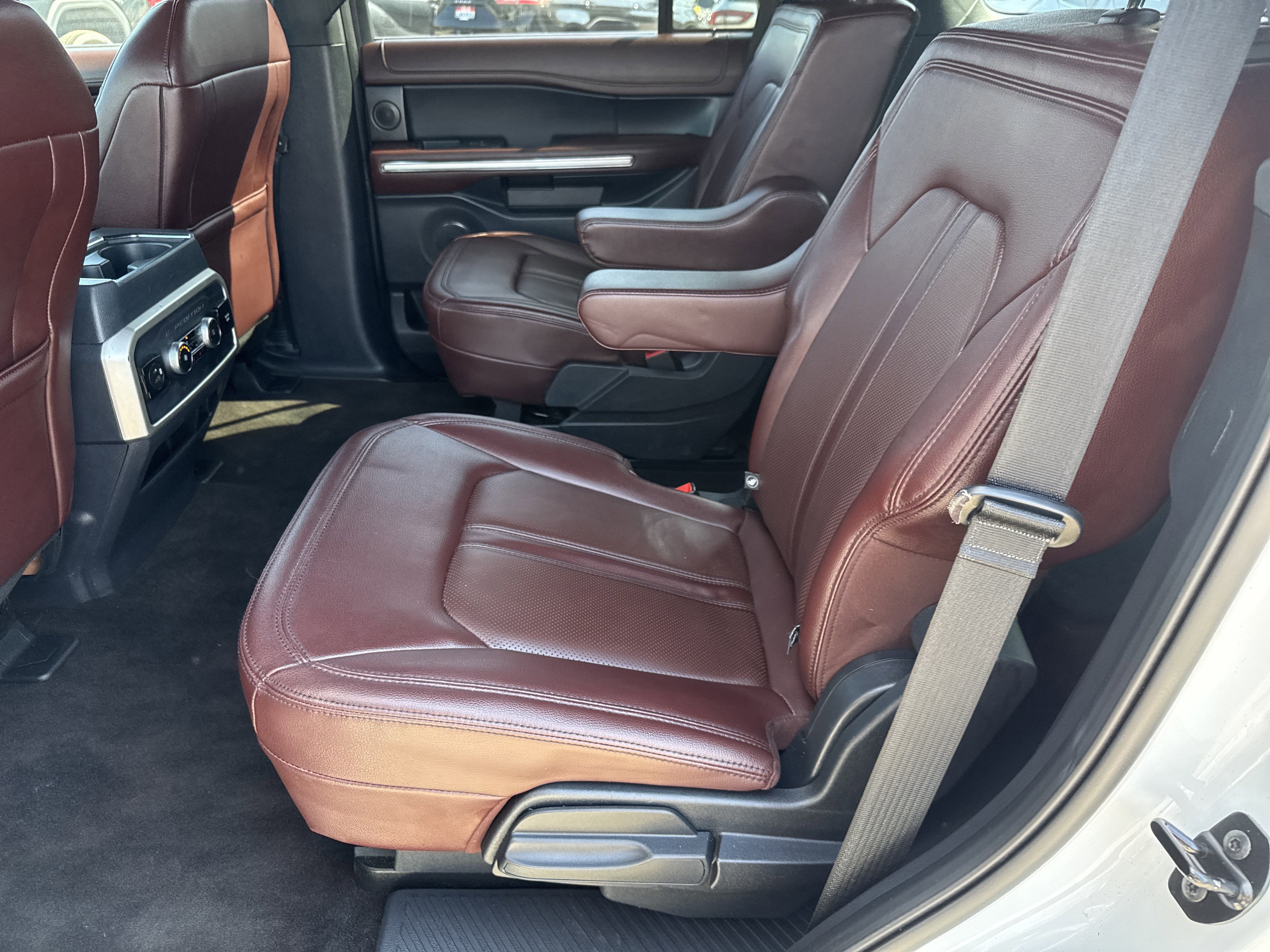 Certified 2023 Ford Expedition Limited image 11