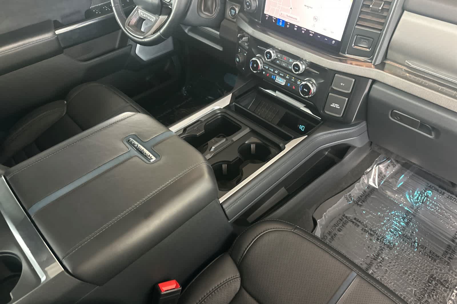 Certified 2025 Ford F350 Platinum AWD/4WD image 15