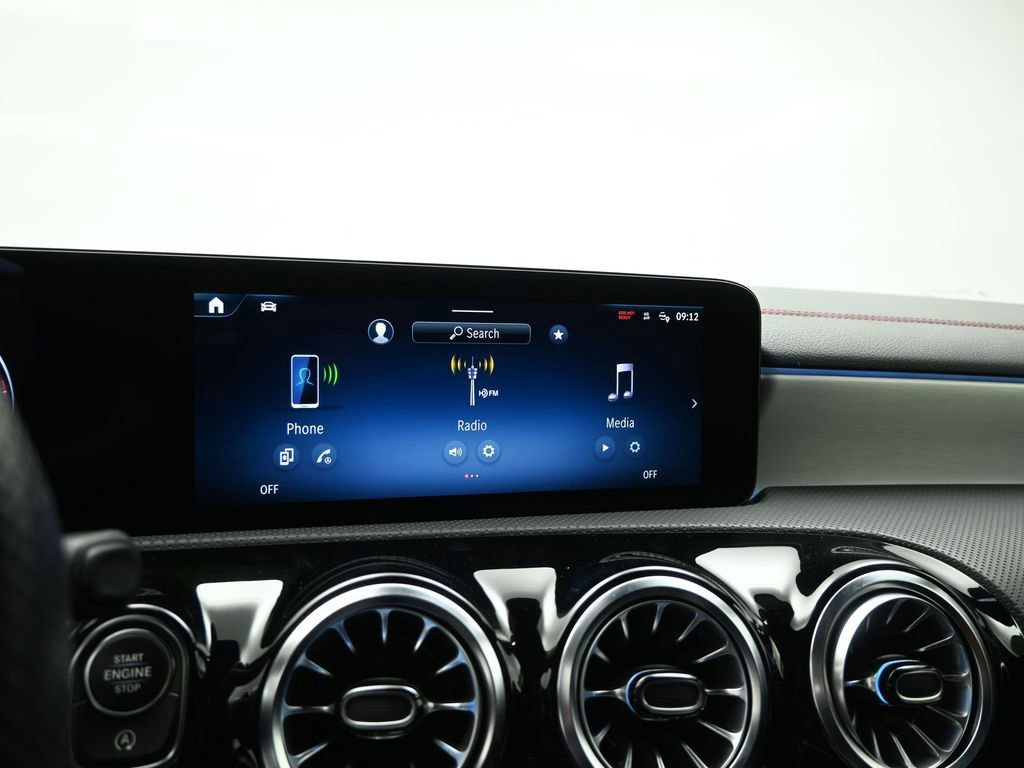 Used 2024 Mercedes-Benz CLA 250 image 40