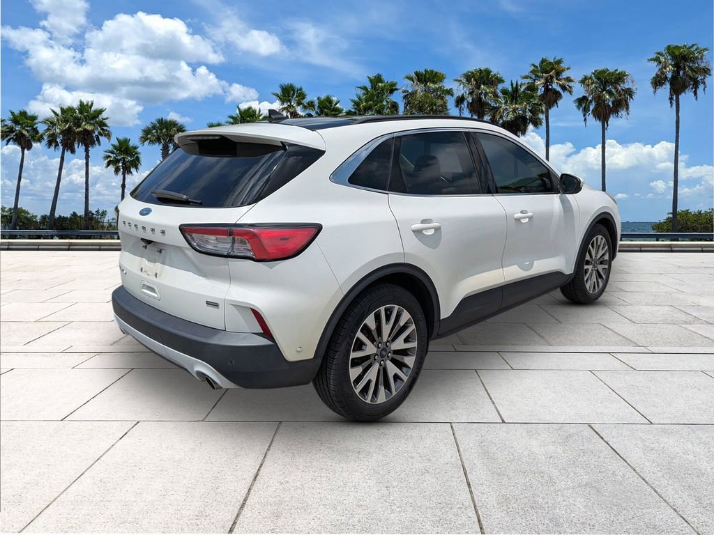 Certified 2020 Ford Escape Titanium w/ Titanium Premium Package 2.0 FWD image 8