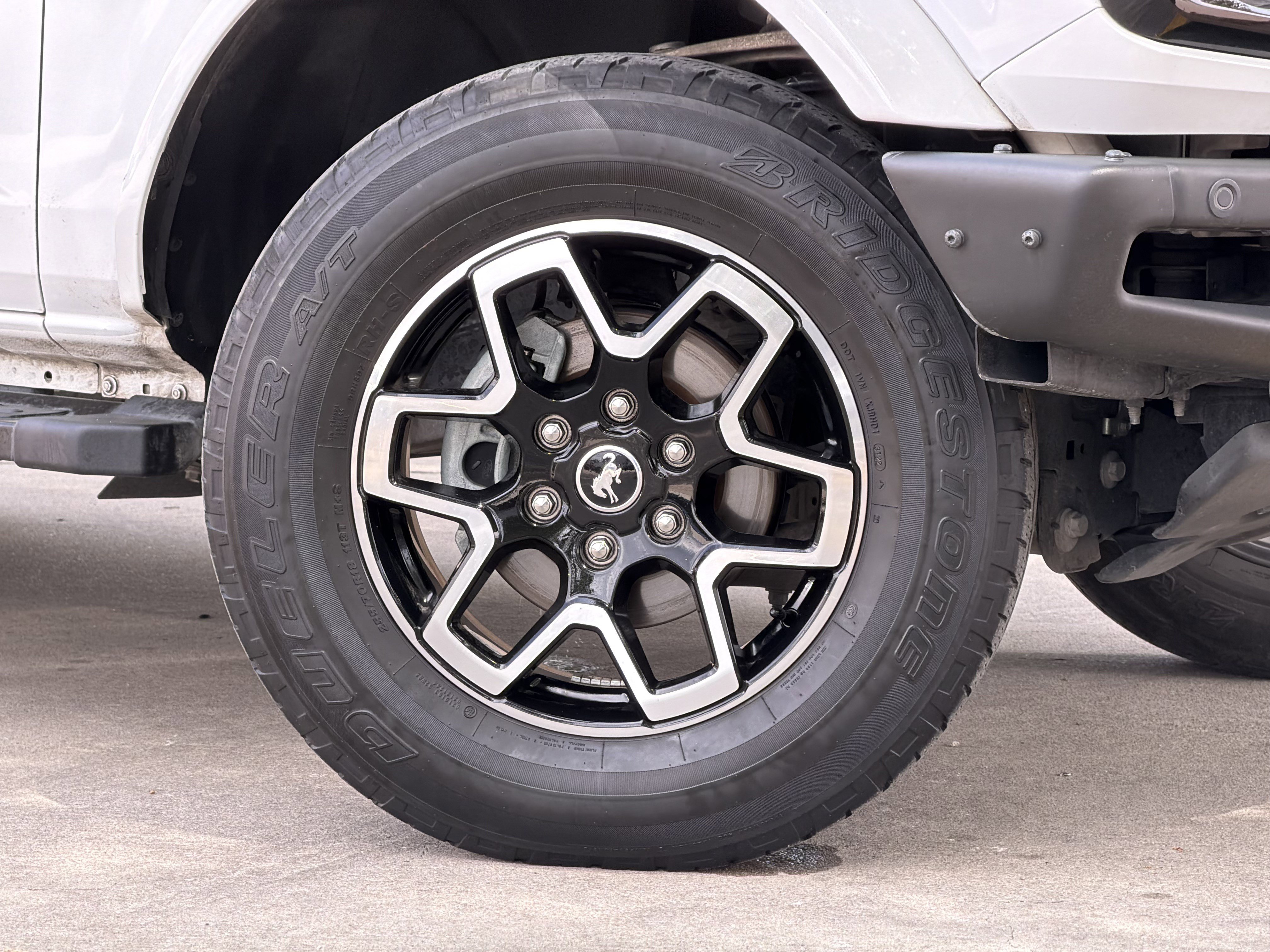 Certified 2022 Ford Bronco Outer Banks AWD/4WD image 3