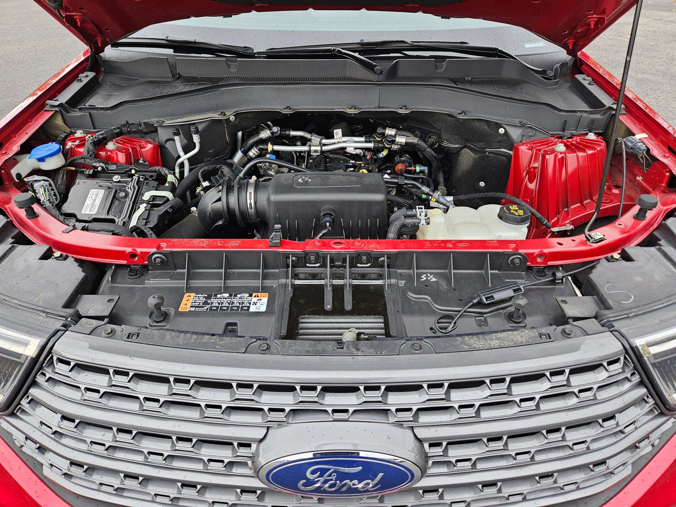 Certified 2022 Ford Explorer XLT w/ Equipment Group 202A image 25