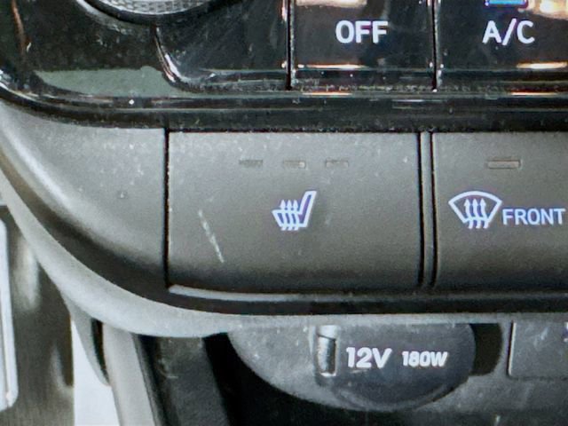 Used 2022 Hyundai Elantra SEL w/ Convenience + Premium Package image 24