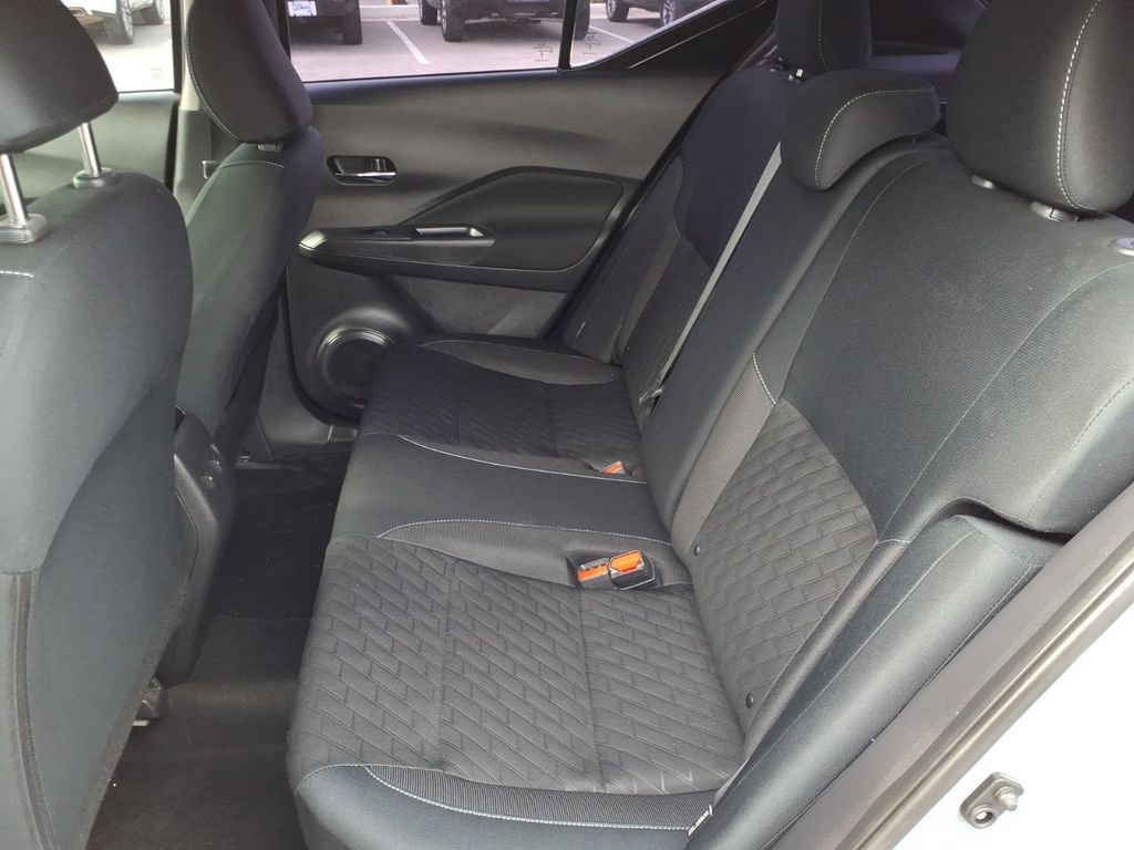 Used 2024 Nissan Kicks SV image 12