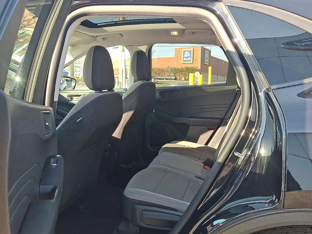 Certified 2022 Ford Escape SE w/ SE Sport Appearance Package AWD/4WD image 25