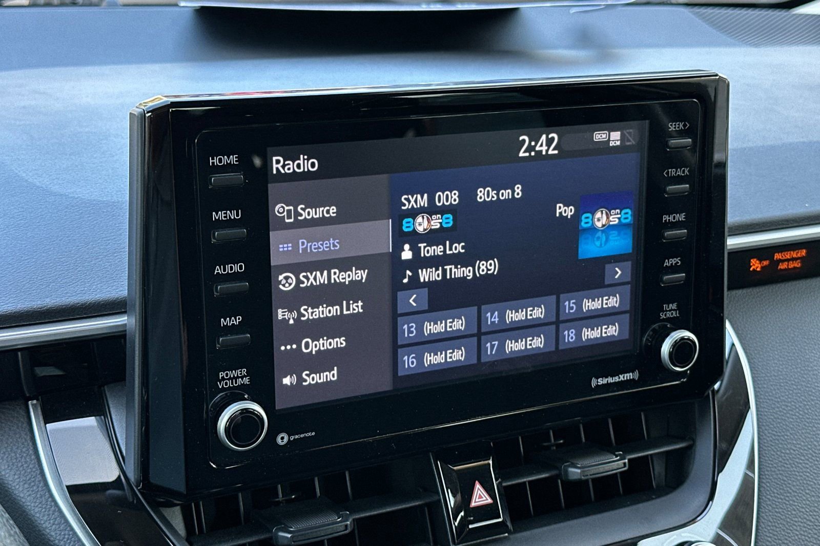 Used 2022 Toyota Corolla LE w/ LE Convenience Package FWD image 16