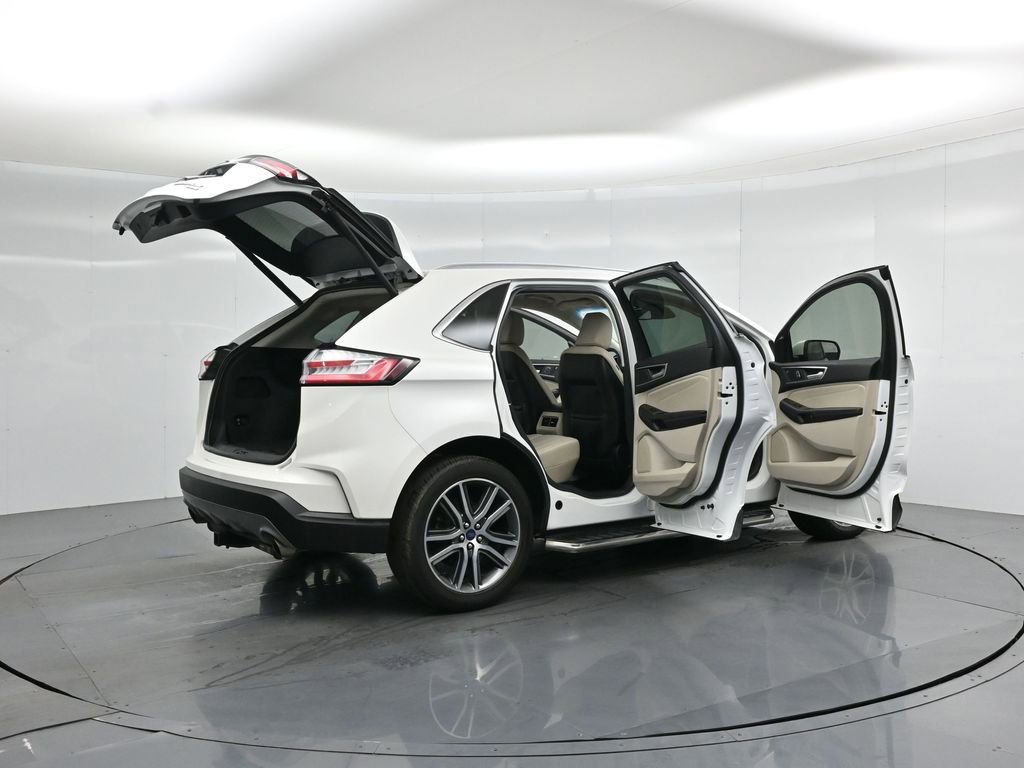 Certified 2020 Ford Edge Titanium FWD image 5
