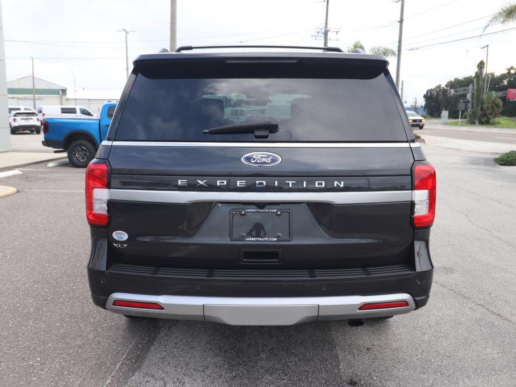 Certified 2024 Ford Expedition XLT RWD image 13