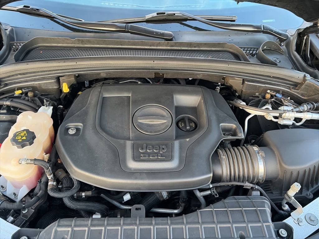 Used 2022 Jeep Grand Cherokee L Overland w/ Advanced Protech Group III image 20