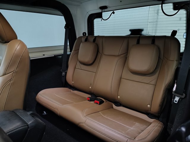 Used 2022 Jeep Wrangler Rubicon w/ Cold Weather Group AWD/4WD image 12