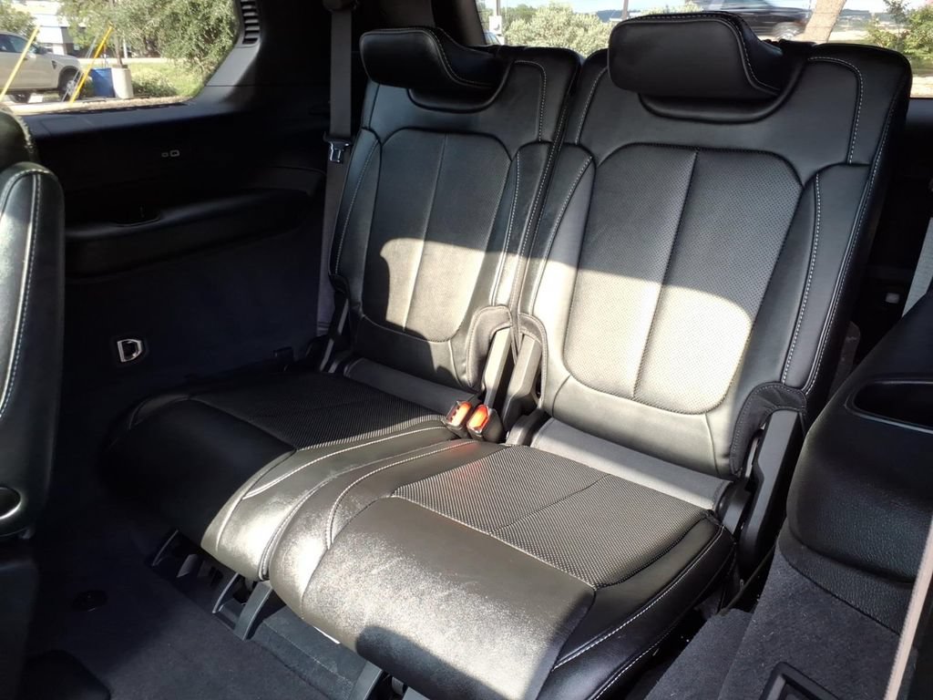 Used 2023 Jeep Grand Cherokee L Overland AWD/4WD image 16