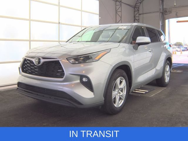 Used 2024 Toyota Highlander LE