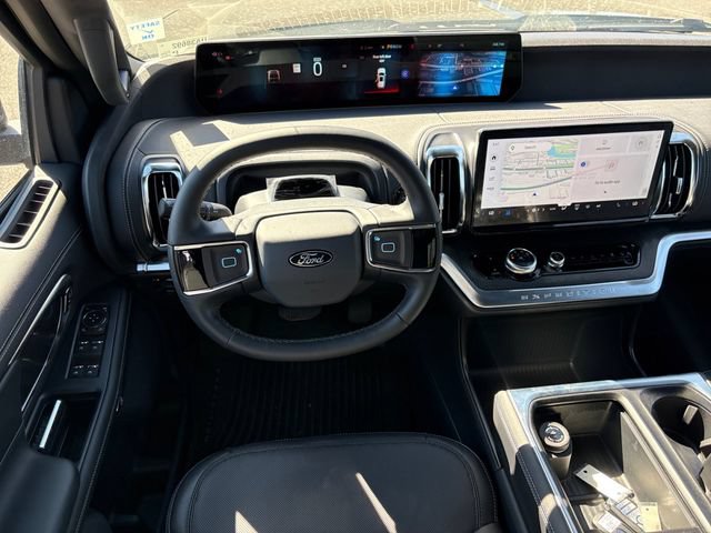 Certified 2026 Ford Expedition Platinum w/ Stealth Appearance Package AWD/4WD image 17