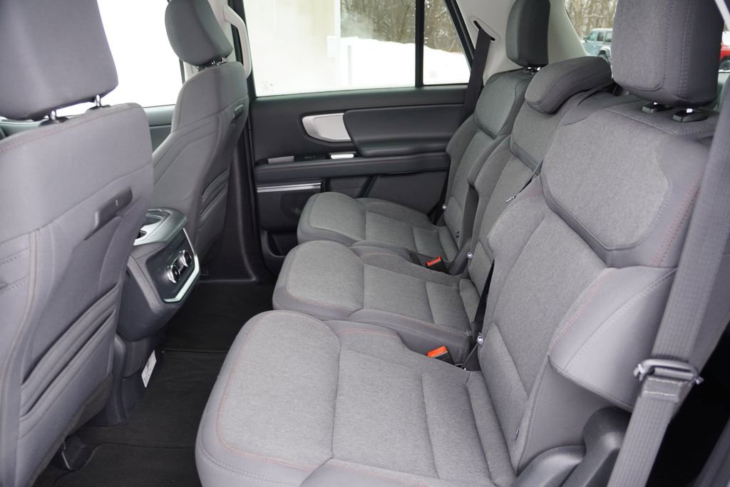 Certified 2025 Ford Expedition Active image 19