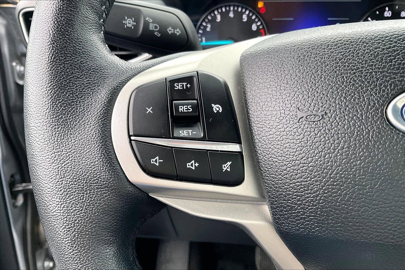 Certified 2024 Ford Explorer XLT w/ Equipment Group 202A image 21