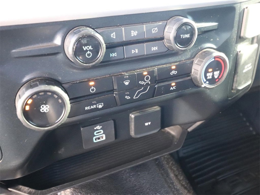 Certified 2023 Ford F550 2WD Crew Cab Super Duty image 18