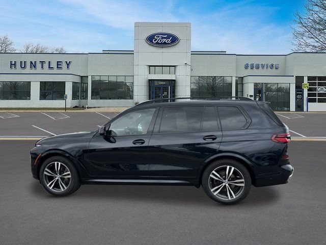 Used 2023 BMW X7 xDrive40i w/ M Sport Package AWD/4WD image 6