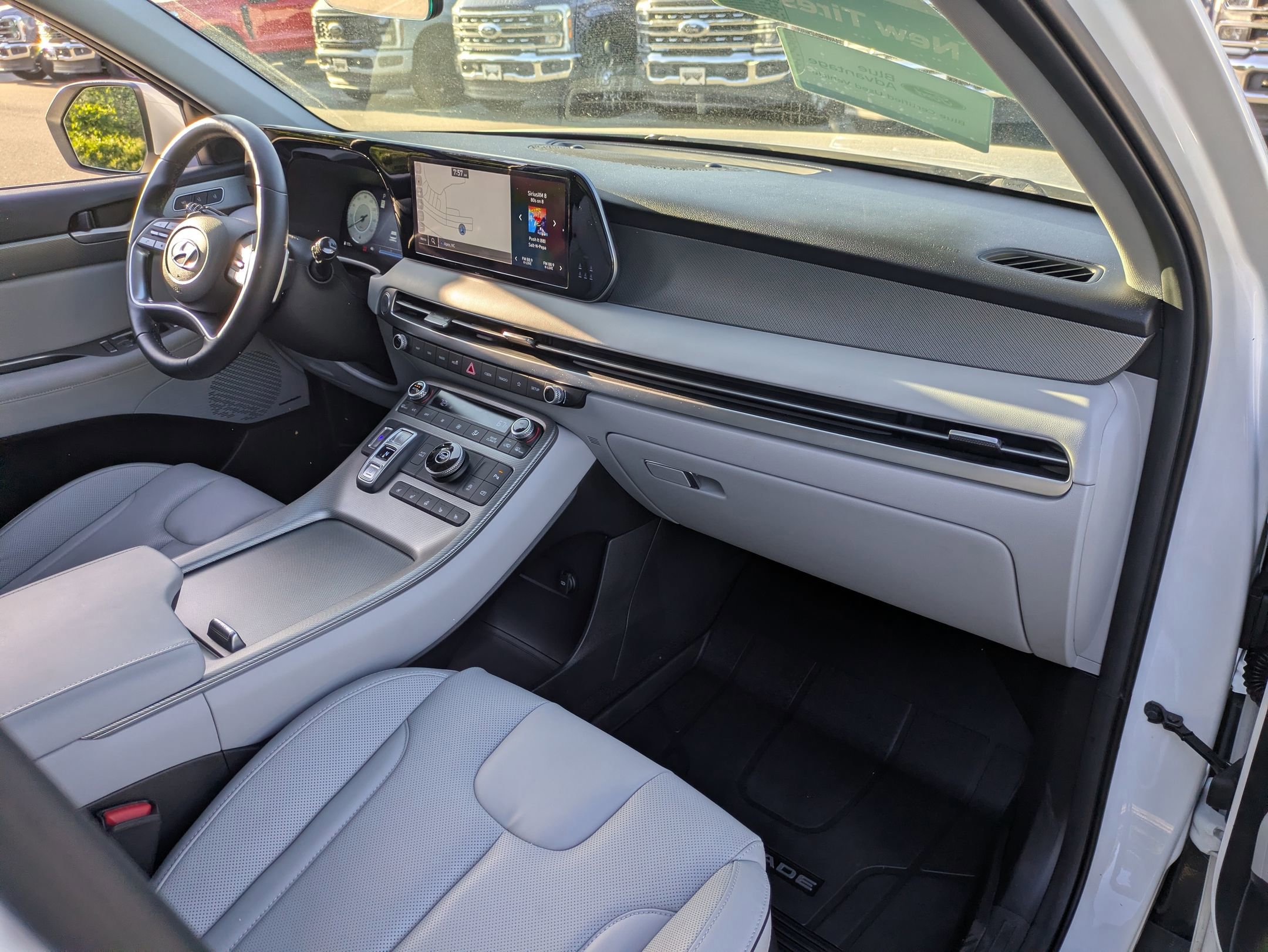 Used 2024 Hyundai Palisade SEL w/ Premium Package FWD image 38