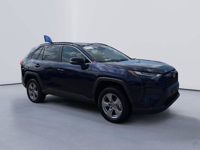 Used 2025 Toyota RAV4 XLE AWD/4WD image 7
