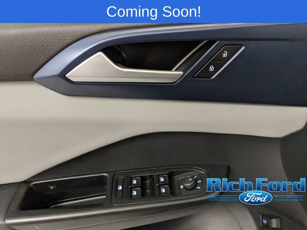 Used 2023 Volkswagen Taos SE image 15