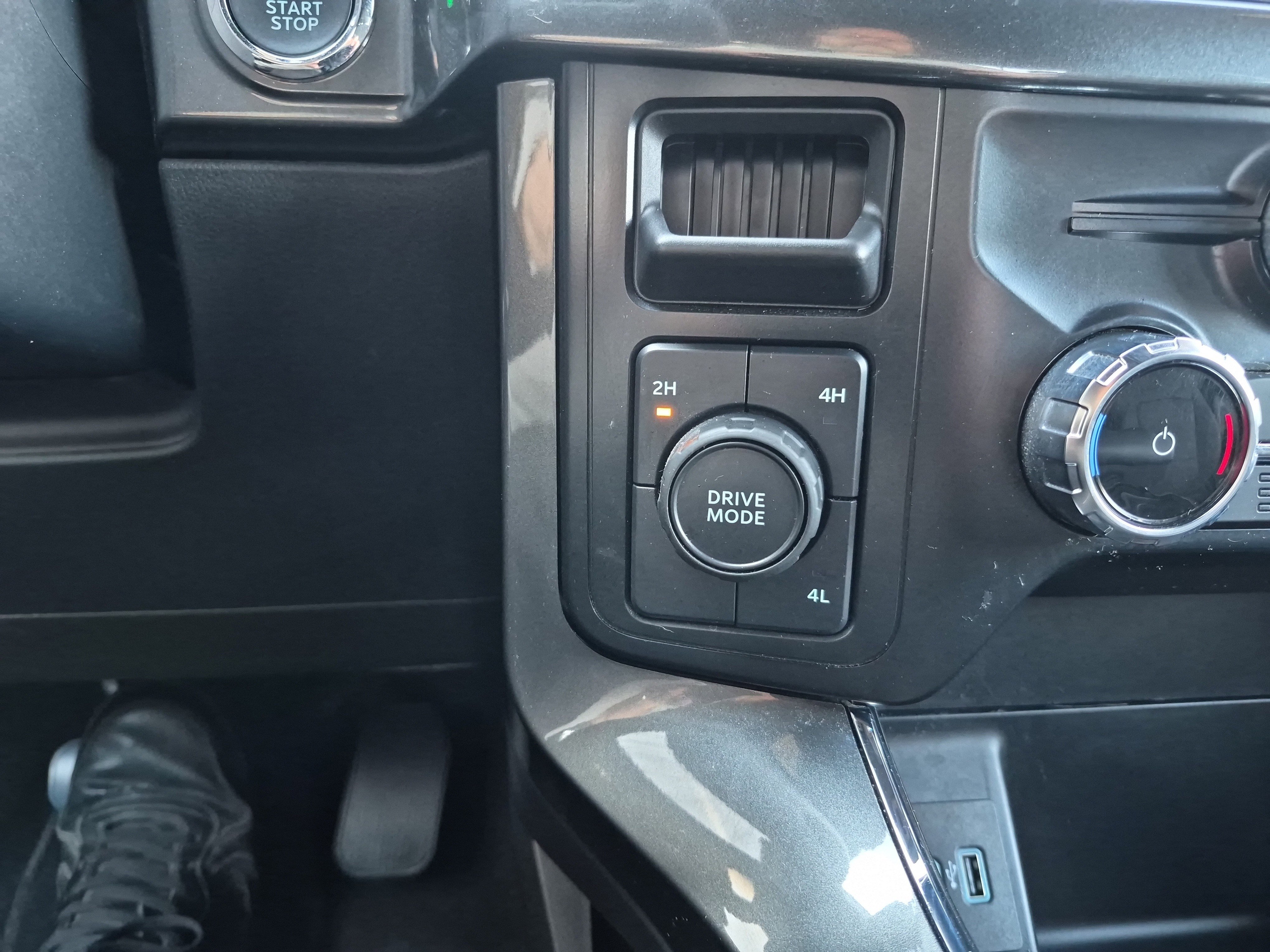 Certified 2023 Ford F150 XLT w/ Equipment Group 302A High image 34