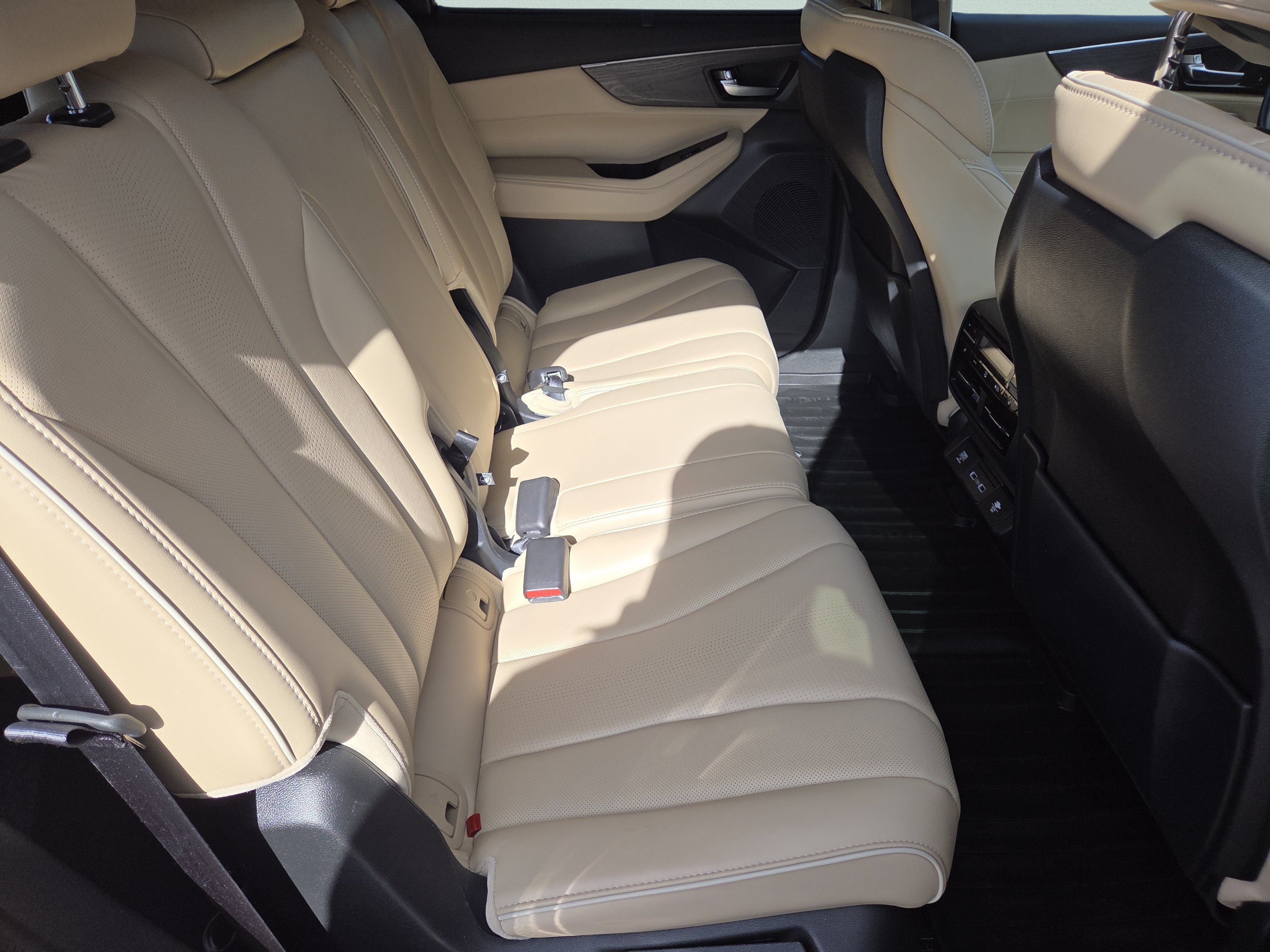 Used 2023 Acura MDX w/ Advance Package AWD/4WD image 34