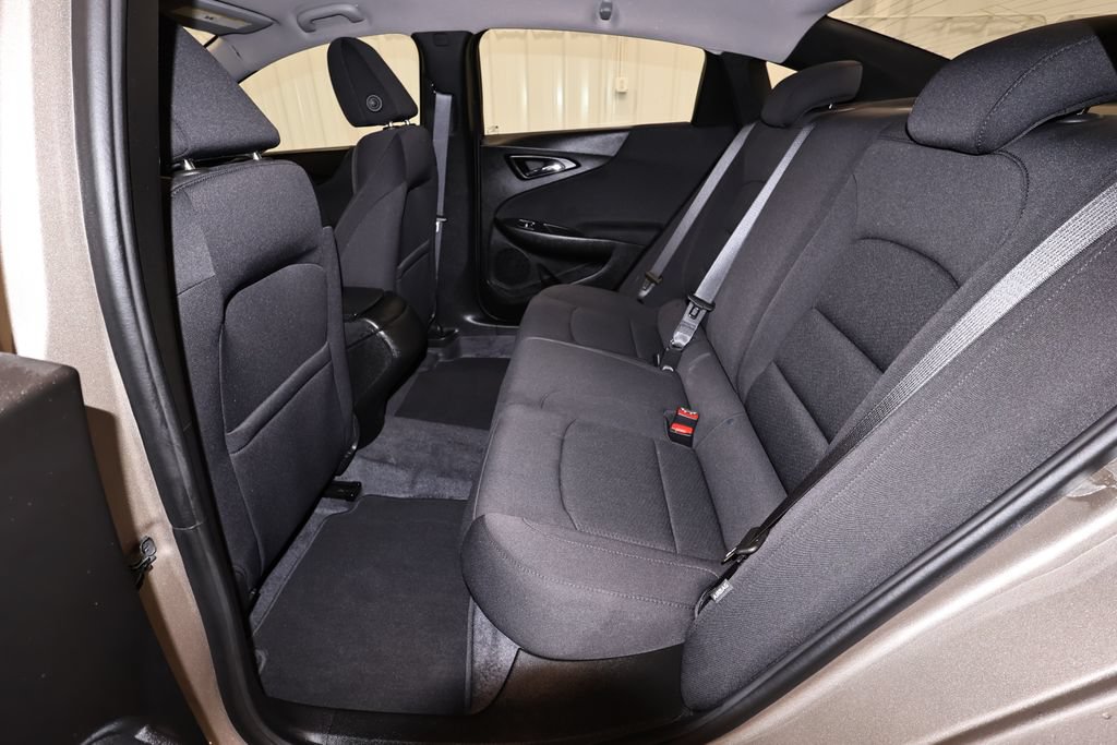 Used 2022 Chevrolet Malibu RS FWD image 16