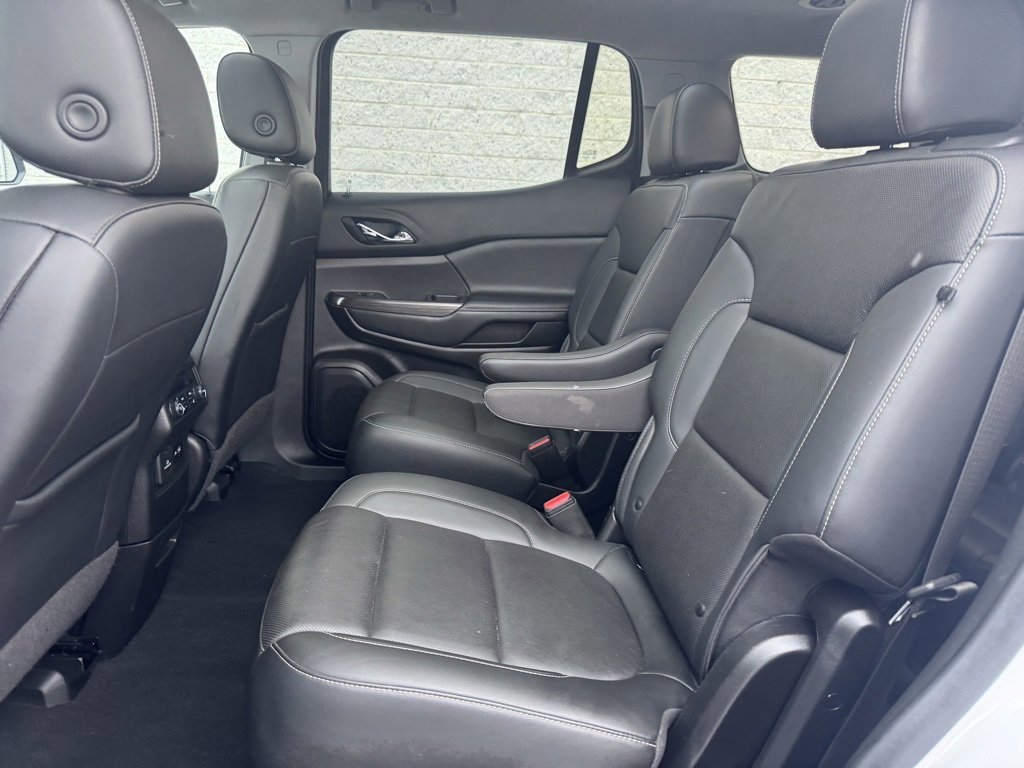 Used 2022 GMC Acadia SLT w/ Elevation Edition image 22