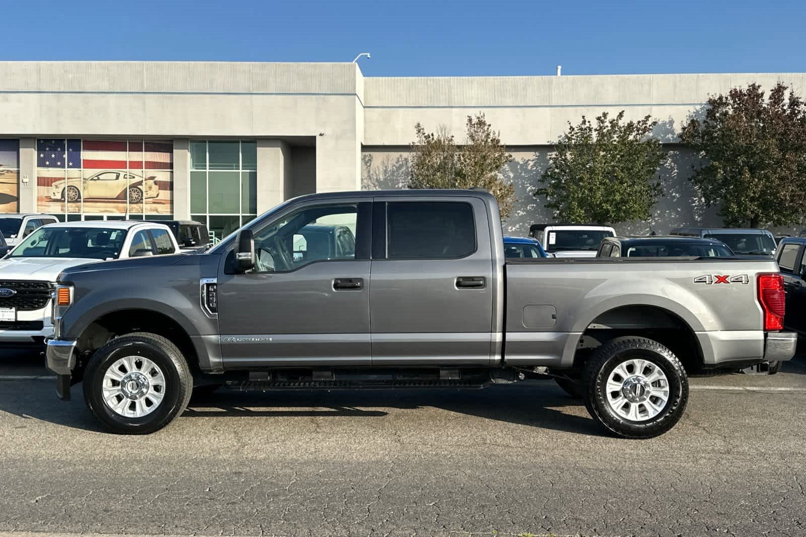 Certified 2022 Ford F250 XLT image 2