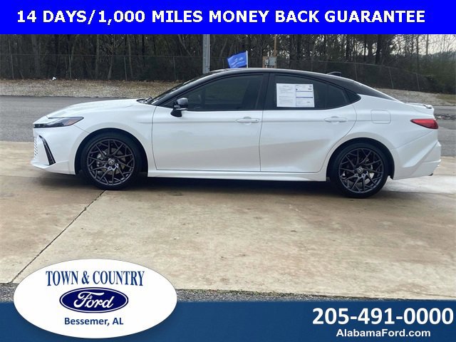 Used 2025 Toyota Camry XSE image 2