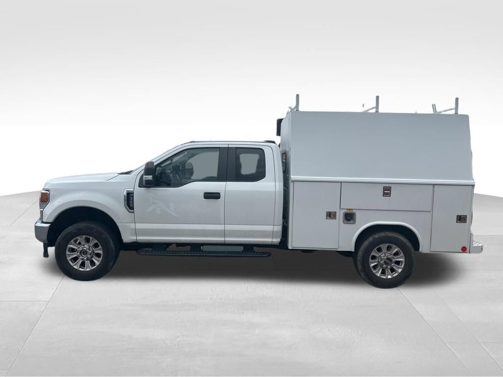 Certified 2022 Ford F350 XL w/ STX Appearance Package AWD/4WD image 4
