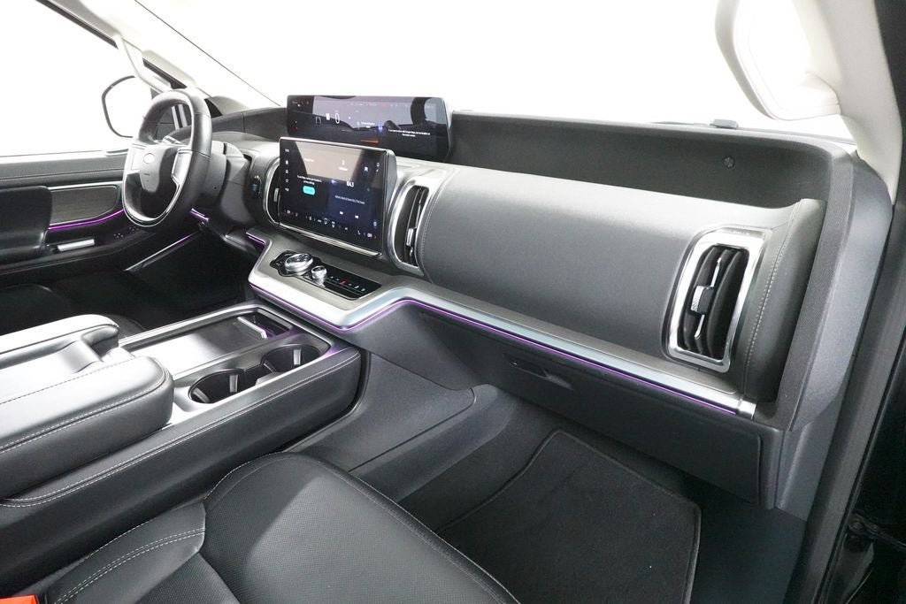 Certified 2025 Ford Expedition Platinum AWD/4WD image 36