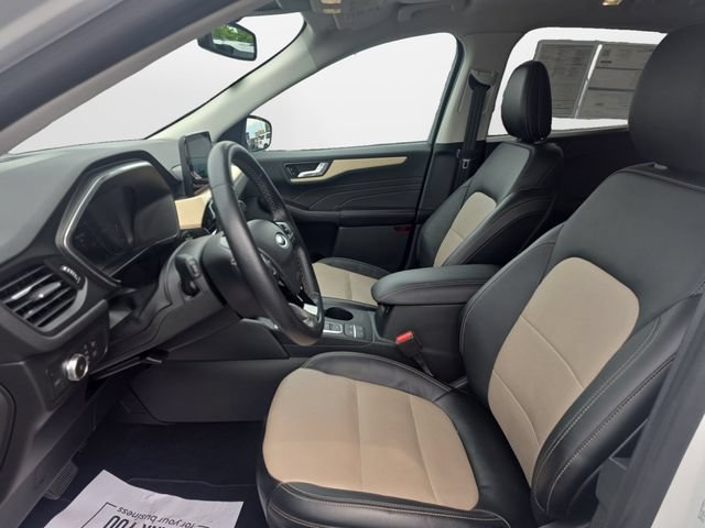 Certified 2021 Ford Escape Titanium w/ Titanium Elite Package AWD/4WD image 11
