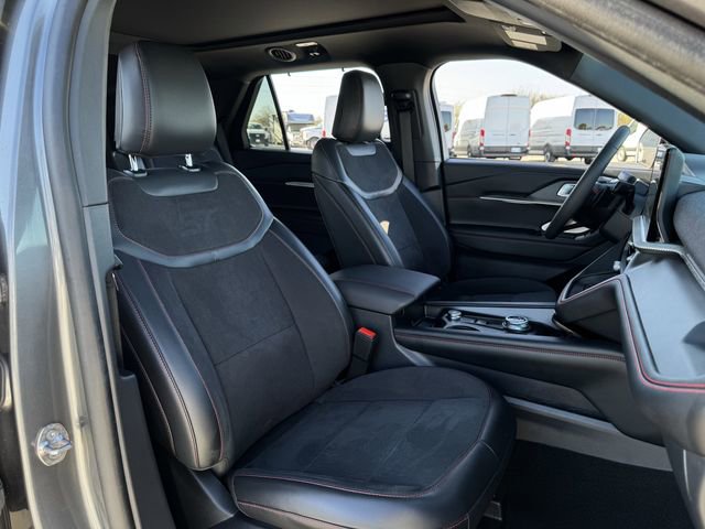 Certified 2025 Ford Explorer ST image 32