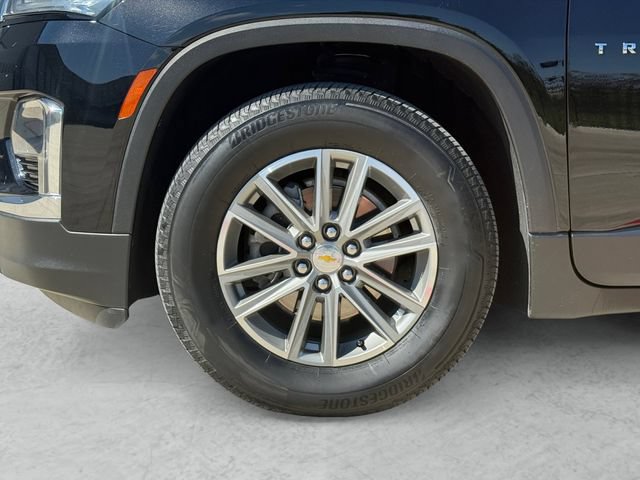 Used 2023 Chevrolet Traverse LT FWD image 24