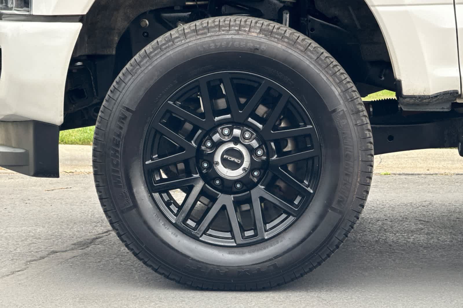 Certified 2019 Ford F350 Lariat AWD/4WD image 24