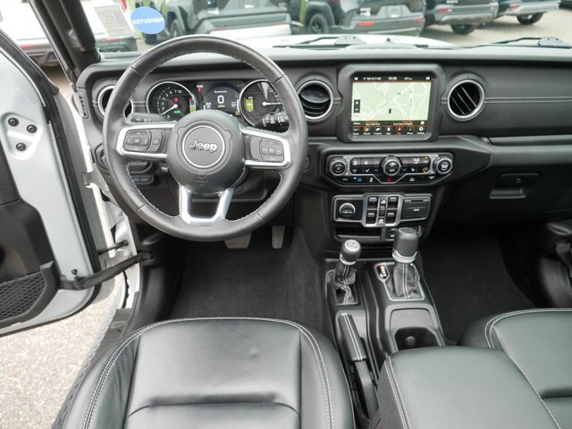 Used 2023 Jeep Wrangler Unlimited Sahara w/ Cold Weather Group AWD/4WD image 20